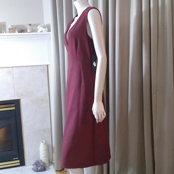 Final Price A4 Obakki 6 v neck sleeveless dress with pockets NWT - Picture 4 of 9